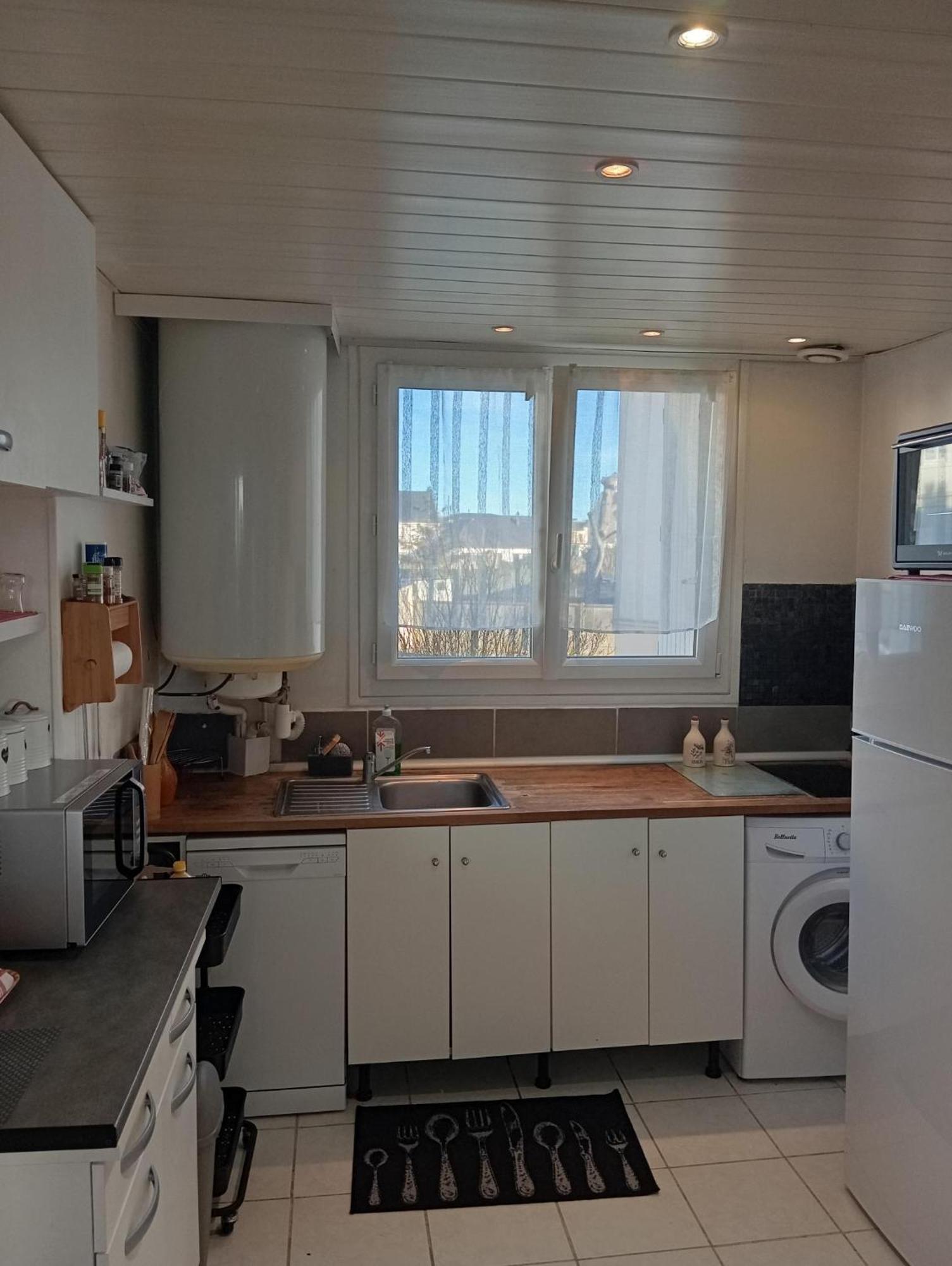 Appartement confortable Dreux Exterior foto
